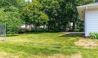 109 N Elm St, Albion, IN 46701