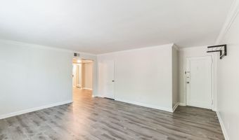 4225 N HENDERSON Rd 103, Arlington, VA 22203