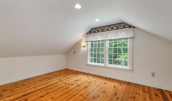 69 King Rd, Bedford, NH 03110