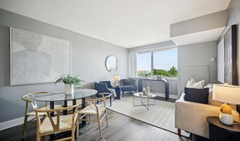 800 4TH St SW S717, Washington, DC 20024