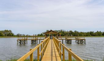 8053 Mariners Lndg, Awendaw, SC 29429