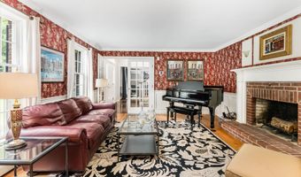 76 Plummer Rd, Bedford, NH 03110