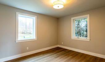 162 Waldo Ave, Belfast, ME 04915