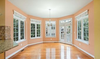 7517 LINDBERG Dr, Alexandria, VA 22306