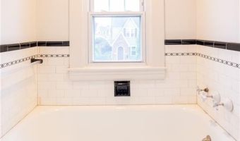 28 Rosewood Ave, Cranston, RI 02905