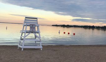 489 Hoyt St, Darien, CT 06820