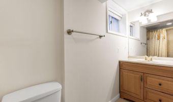 6903 FERN Ln, Annandale, VA 22003