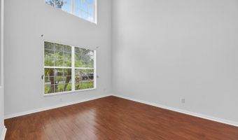 7711 Nottinghill Sky Dr, Apollo Beach, FL 33572
