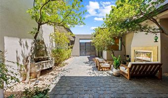 29 Soaring Bird Ct, Las Vegas, NV 89135