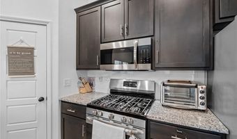 6102 NW Hoover St, Bentonville, AR 72713