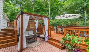 225 Royal Colony Ct, Alpharetta, GA 30022