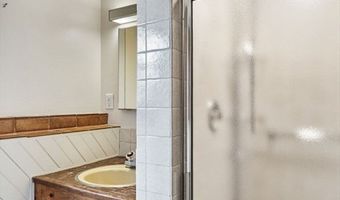 4 Butterworth Rd, Beverly, MA 01915