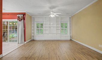 1911 Regalwood Dr, Albany, GA 31721