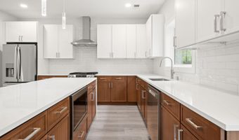 Mckinley Avenue, Bayville, NJ 08721