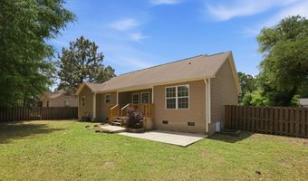 145 Pecan Ln, Aberdeen, NC 28315