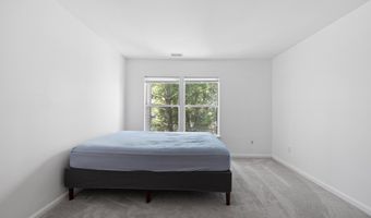 7713 LAFAYETTE FOREST Dr 22, Annandale, VA 22003