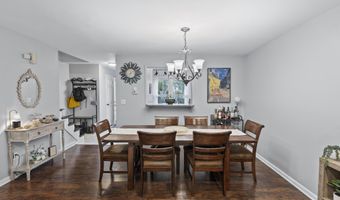 174 Williamsburg Ct, Albany, NY 12203