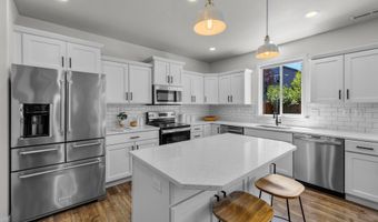 20345 SE Elaine Ln, Bend, OR 97702