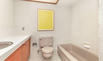 2707 Englave Dr, Ann Arbor, MI 48103