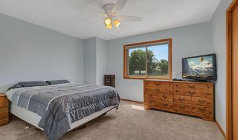 37785 Sunnyfield Cir, Avon, MN 56310