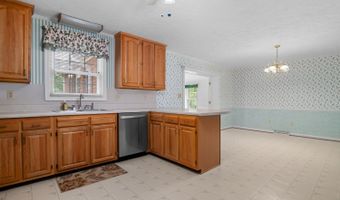 53 Woodlake Cir, Altavista, VA 24517