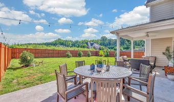 6055 Thicket Ln, Boiling Springs, SC 29316