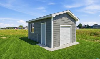 612 Iver Ave, Baltic, SD 57003