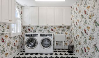 9 FRANKLIN St, Alexandria, VA 22314