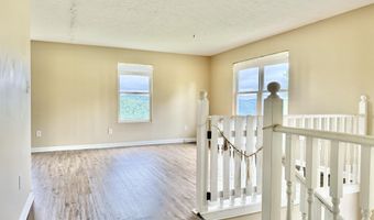 301 T Estes Rd, Beattyville, KY 41311