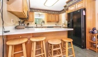 2734 Winter Garden Ct, Ann Arbor, MI 48105