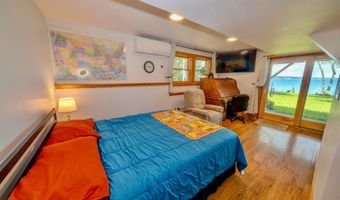 19 Glenview Ln, Belfast, ME 04915