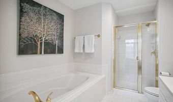 2422 14TH St N, Arlington, VA 22201
