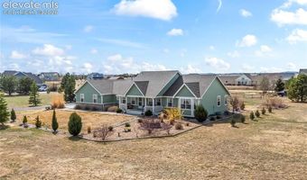 685 Green Gables Way, Bennett, CO 80102