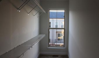 20688 GLENMONT Ter, Ashburn, VA 20147