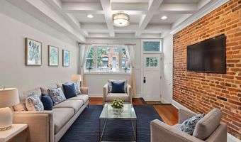 330 S CLINTON St, Baltimore, MD 21224