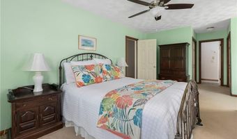 227 Prospect Ave, Middletown, RI 02842