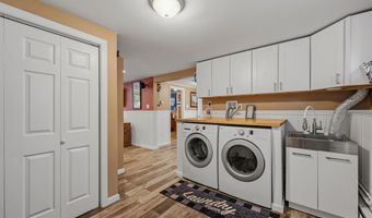 6 Biret Dr, Airmont, NY 10952