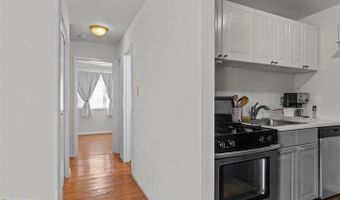 1931 N CLEVELAND St 213, Arlington, VA 22201