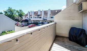 136 Pembroke Rd 6-50, Danbury, CT 06811