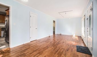 900 Barton Dr, Ann Arbor, MI 48105