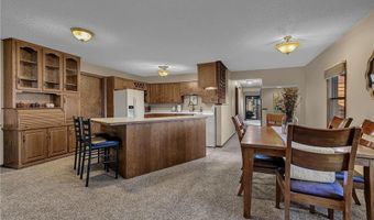 605 Chinook Ave SW, Avon, MN 56310
