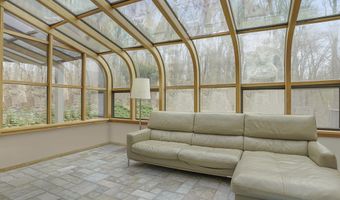 297 Cognewaugh Rd, Cos Cob, CT 06807