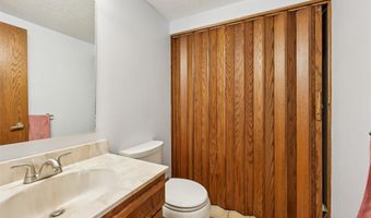 5301 Valley Rd, Ames, IA 50014