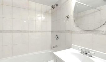 440 DELAFIELD Pl NW, Washington, DC 20011