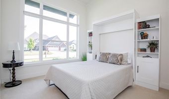8704 W Flycatcher Pl, Bentonville, AR 72713