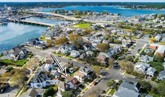 425 Washington Ave, Avon By The Sea, NJ 07717