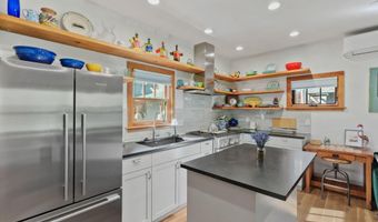 827 NW Delaware Ave, Bend, OR 97703