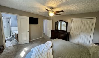 8422 Kankakee Ct, Indianapolis, IN 46217