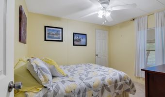 905 Dogwood Dr, Barefoot Bay, FL 32976