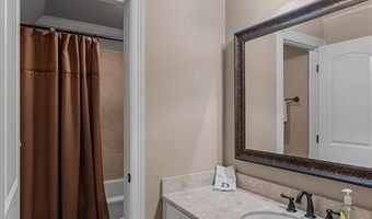 4704 Taldon Ln, Benton, LA 71006